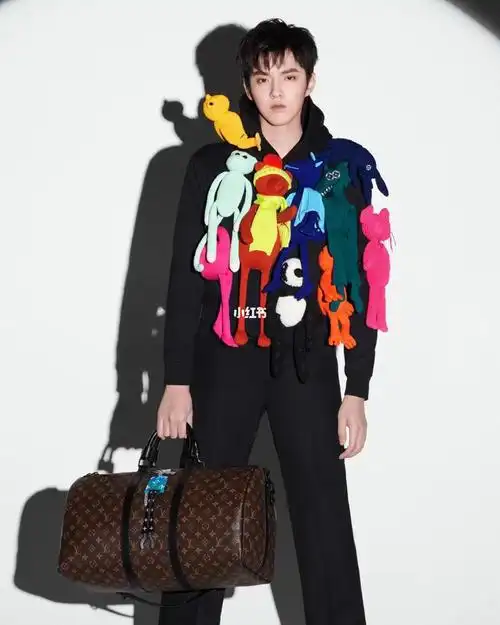 路易威登 fs21 春夏新品_吴亦凡_路易威登怎么样_nano_走秀款_lv包包