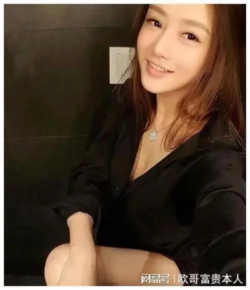 3,王颖网友爆料称,张倩是王思聪在英国读书时认识的第一任初恋女友