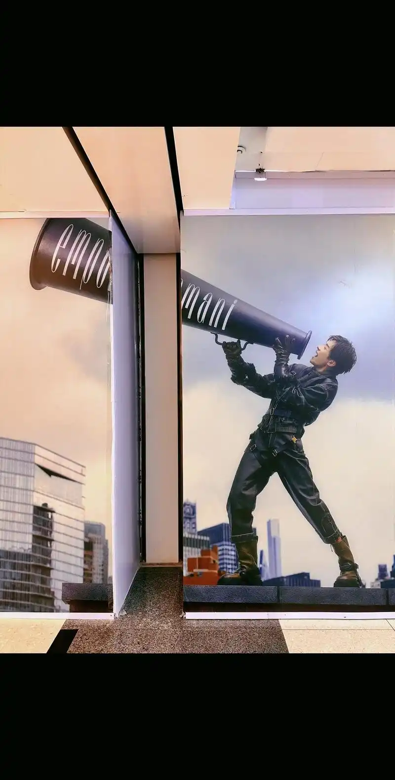 易烊千玺 就见过一次,让我多见见吧!#易烊千玺说没什么是不