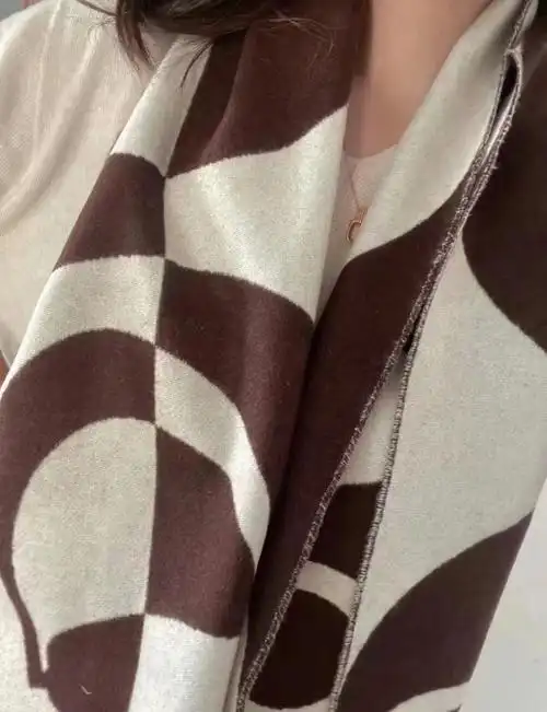 爱马仕2022新款双面羊绒围巾100%纯羊绒,手感超级好日本9591配货