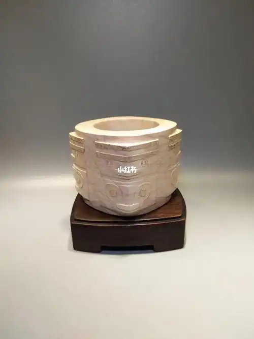 玉琮67流行于文化期67地方玉67整体钙化