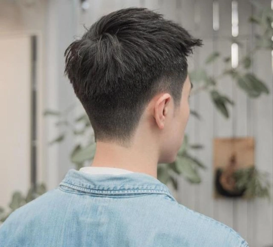 男生两边铲光发型清爽帅气2020夏天这样剪你就是最靓的仔