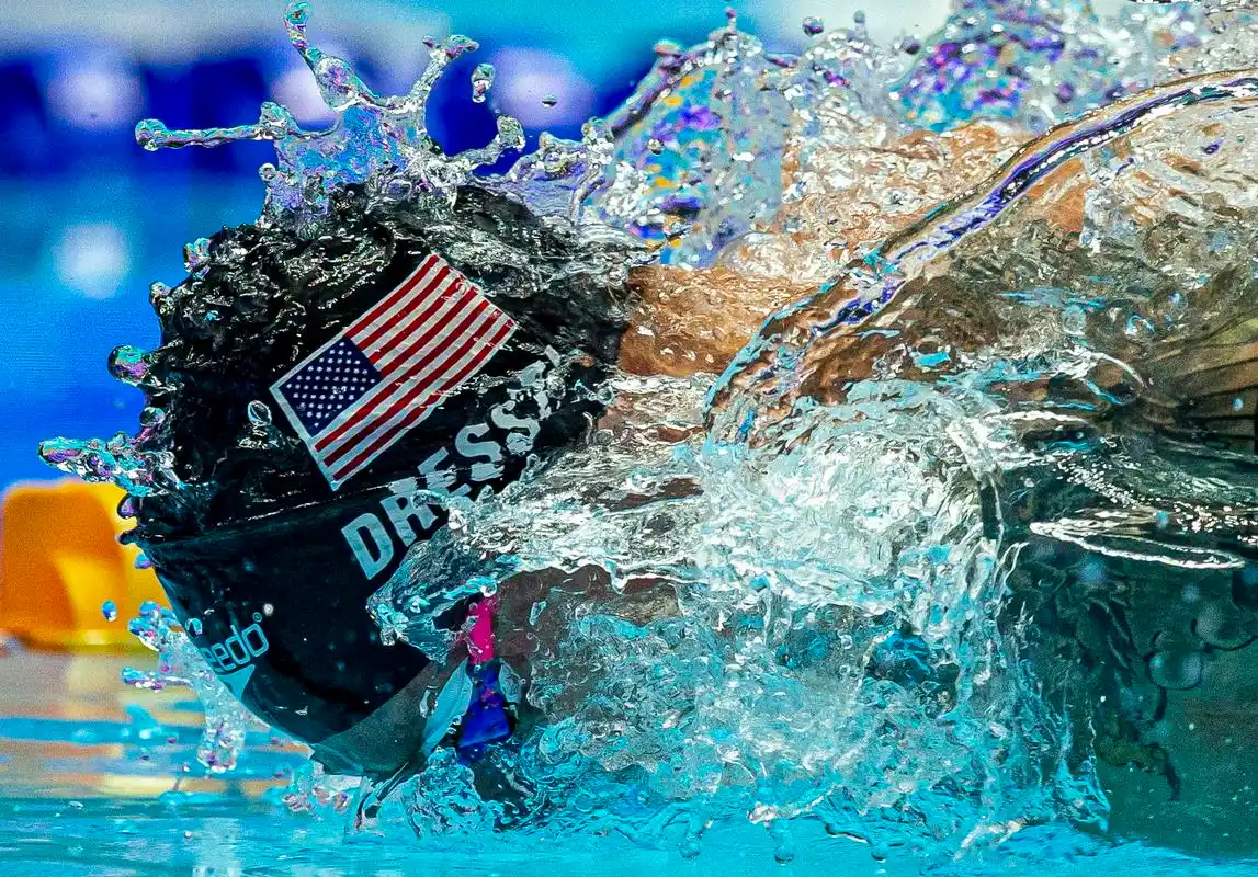 游泳男子100米蝶泳美国选手德雷赛尔夺冠