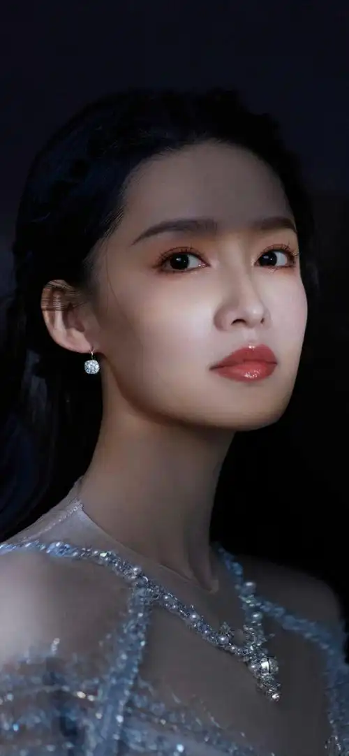 明星壁纸#浮光掠影|光影之间|女艺人壁纸刘诗诗|李沁|周也