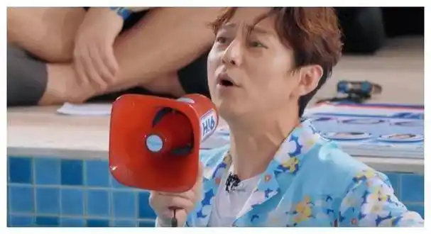 《星期六》幸好何炅够机智,解了杨迪的尴尬,也让王鹤棣再出圈!