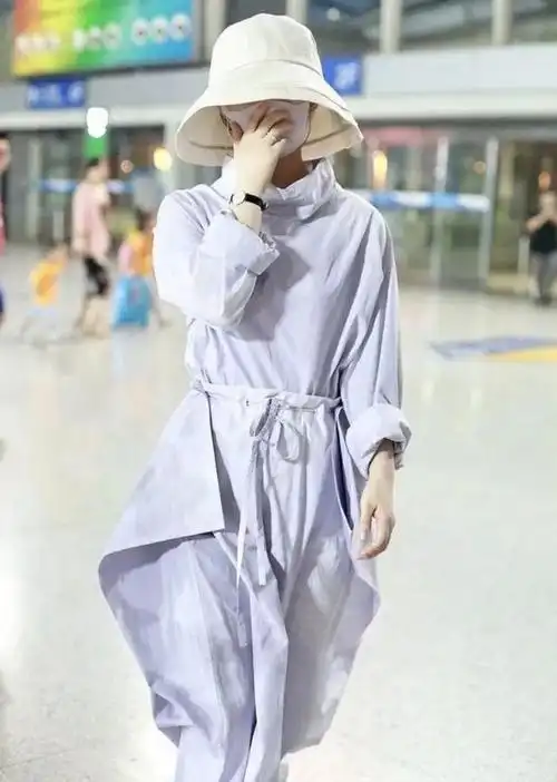 赵丽颖:时尚穿搭逆袭!如何从平凡走向魅力巅峰?