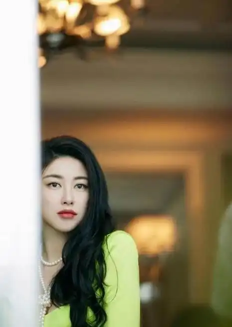 霸气熟女朱珠朱珠的腰夺命的刀朱珠的臀夺人的魂