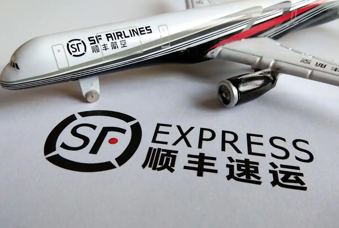 近日网上都在报道"顺丰向极兔转让丰网100%股权",这一消息一经曝光