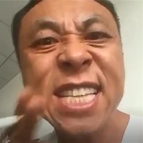 敢不敢和我比划比划