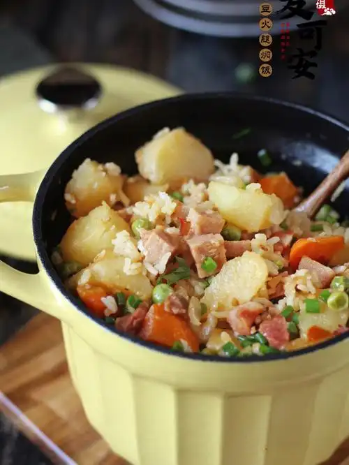 宅家美食‼️懒人必学⭕️土豆火腿焖饭,巨好吃