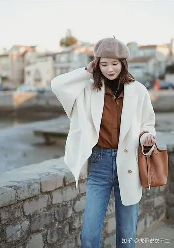 优雅的女人穿大衣遵循这3点,冬季照样美出新高度,赶紧get吧