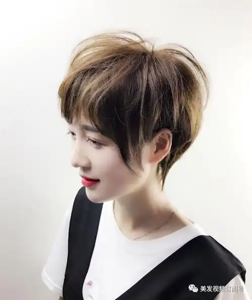 入夏必火的纹理短发