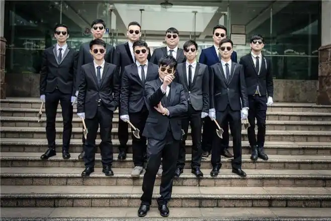 真实婚礼黑社会之我老婆喺大佬主题婚礼你的婚礼也可以如此霸气攻略