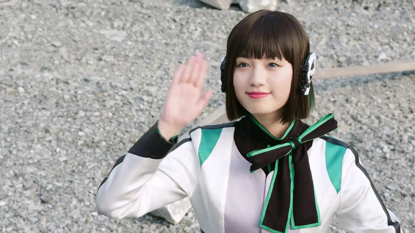 假面骑士零一:已出四位假面骑士,二骑最惨,只能硬掰升程密钥_伊兹