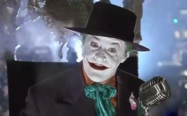 杰克·尼克尔森vs希斯·莱杰:一个让你不敢死,一个让你不敢活_小丑