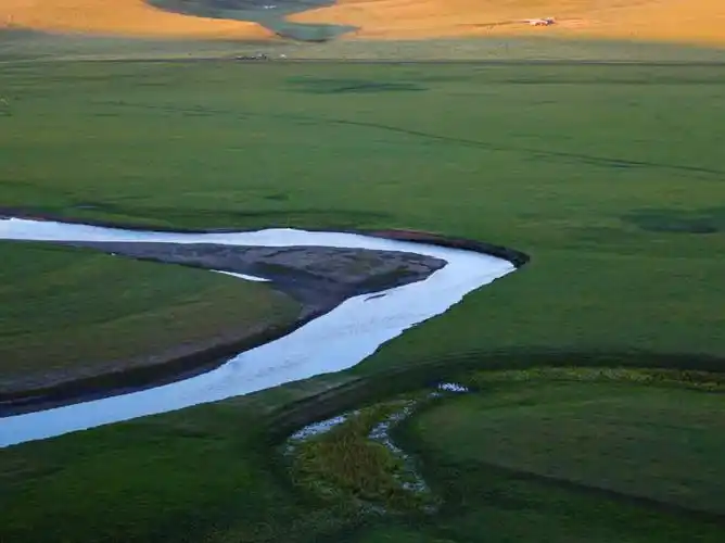 呼伦贝尔大草原:一望无际的绿