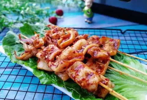 精品菜谱挑战赛#家庭版 铁板烧鱿鱼串(0/20)