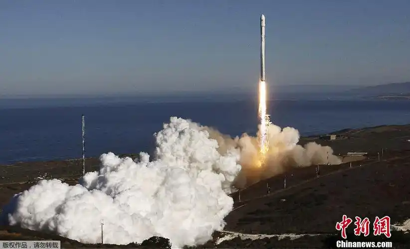 美私企发射新一代猎鹰9号火箭