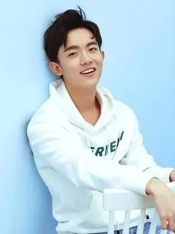 导演: 林清振 | 编剧: 周淼 王佳璐 | 主演: 季肖冰 张雅钦 李明德