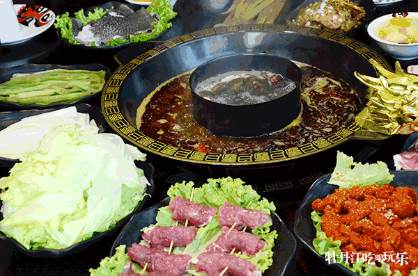 火辣辣的火锅盛宴请尽情向我开炮吧不行不行,在这么多福利面前等不及