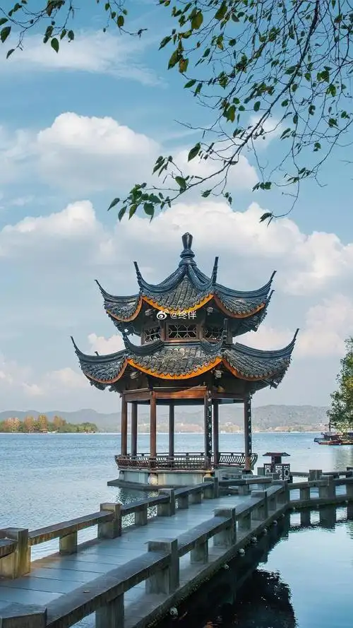 记录旅行#"上有天堂,下有苏杭",总要和心爱的人去一趟杭州西湖吧!