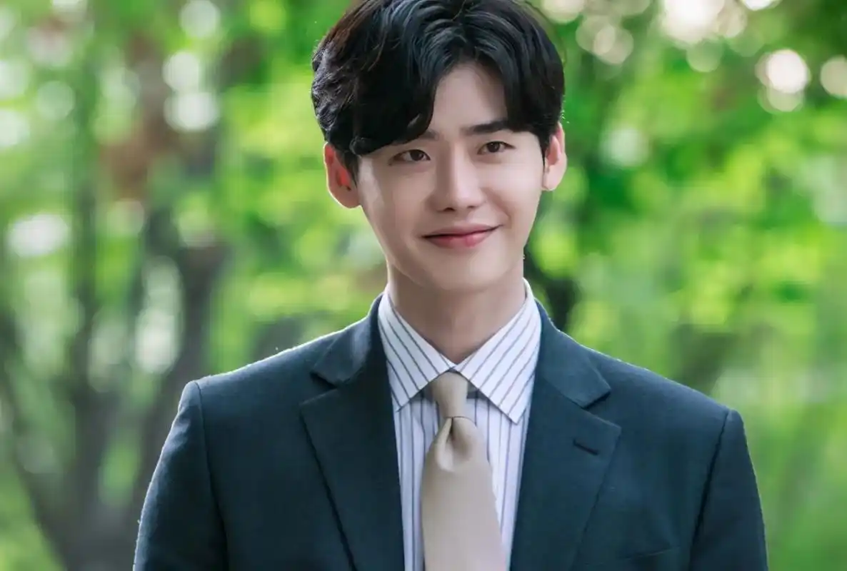 治愈系笑容 #李钟硕 这笑容真是爱了爱了06 - 抖音