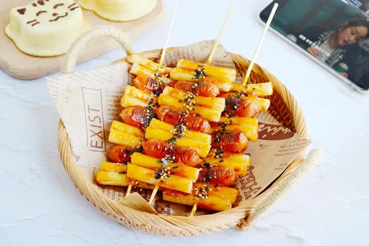 爆好吃的韩式年糕串串做法竟然这么简单