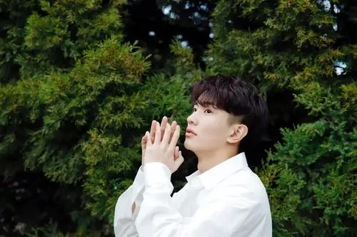 狐友国民校草庄源17岁校草梦想成为像彭于晏一样传递正能量的爱豆