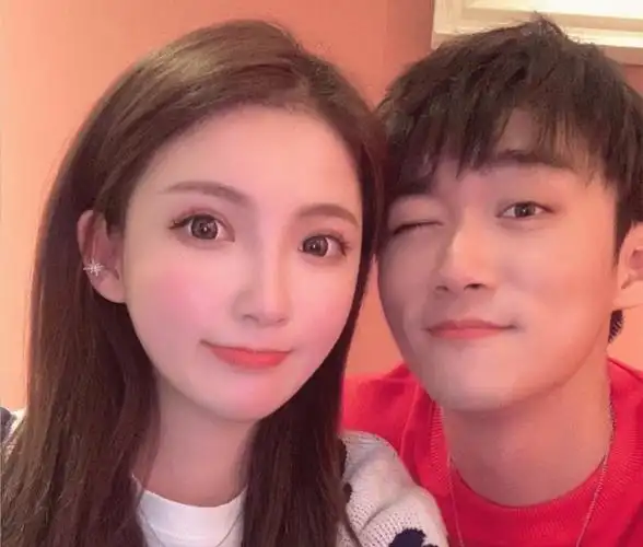 不求人"摊上事"了,和晚玉组cp撩路人,老婆汤圆知道后光速下播