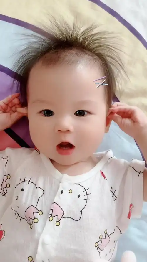 小朋友一定要在可爱的年纪尽情地可爱呀!