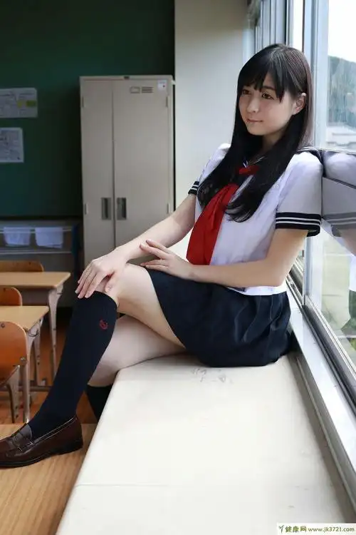 crepe小鲋莉纱制服メイキング校服学妹写真