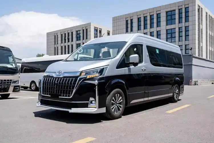 丰田海狮7座最新报价 中东版参数配置