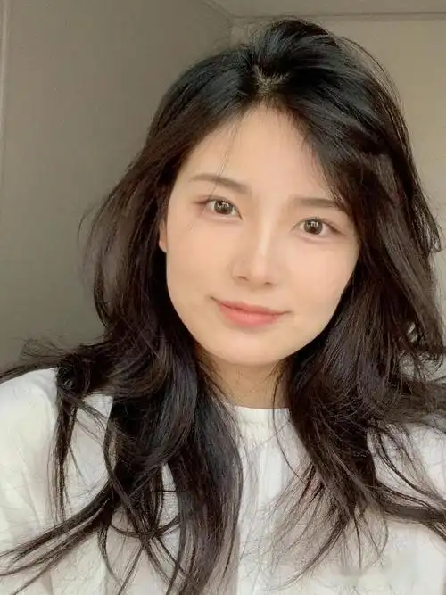 方形脸适合的发型,适合大方脸的发型图片女