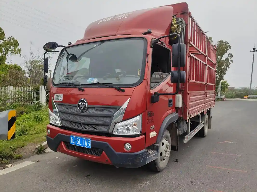 出售二手货车宽体高栏福田二手货车