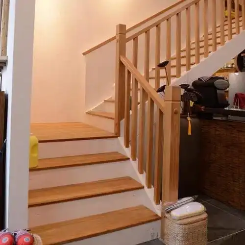 京选品质楼梯木踏板定制红橡木实木楼梯踏步板扶手定制定做原木加工