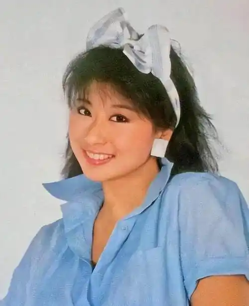 原创一代天后叶倩文嫁给林子祥26年一生无儿女61岁满头白发