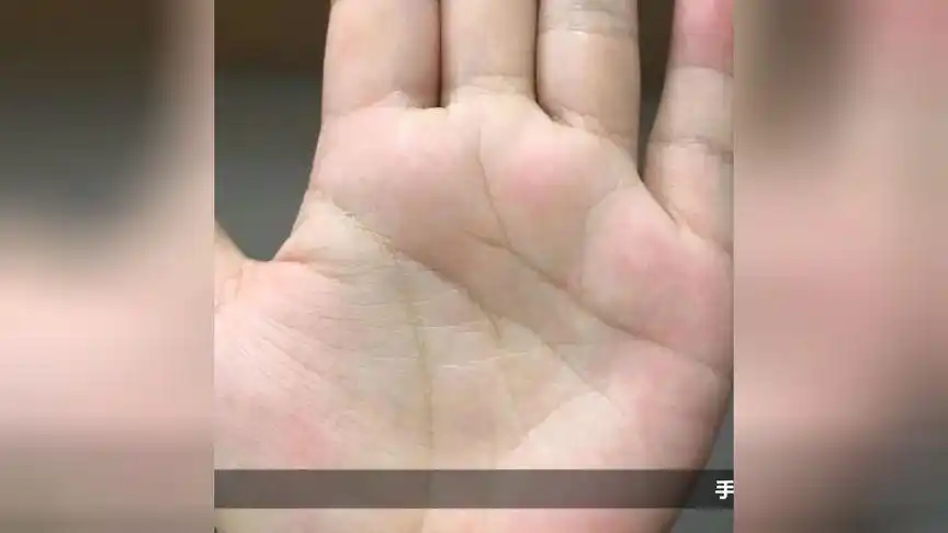 生命线若有眼睛纹,命苦一世,若有凤眼纹,后半生好命!