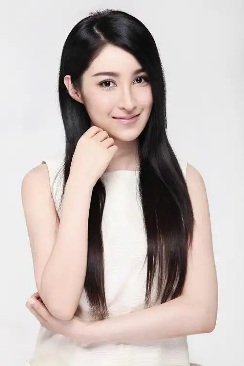 data-lemmaid="5604356">姜宇清 /a> /i> i>) /i>,出生于陕西省西安市