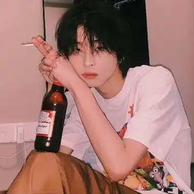 男生头像文艺复古风图片唯美意境港风男生头像图片