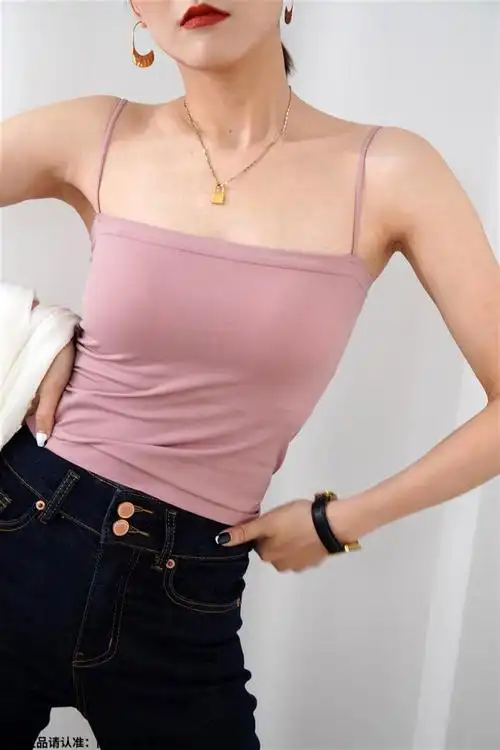 南极人带胸垫一体细肩带粉色小内衣网红一字肩抹胸打底内搭裹胸吊带