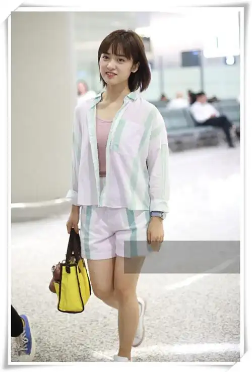 有一种自信叫沈月穿短裤搭双平底鞋也敢出门160身高骗谁呢