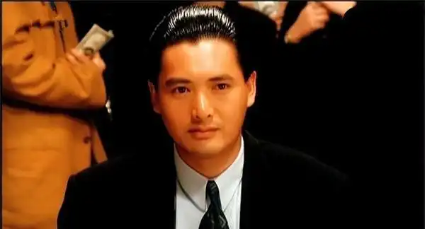 来源 全网图片 7/9 男星大背头pk?谁最帅 第三名:梁朝伟.