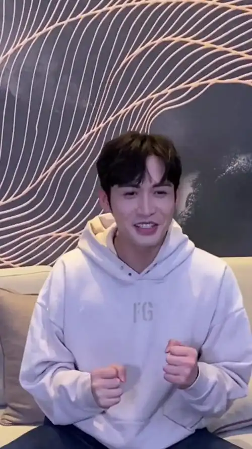 奔跑吧#张彬彬什么是快乐星球?