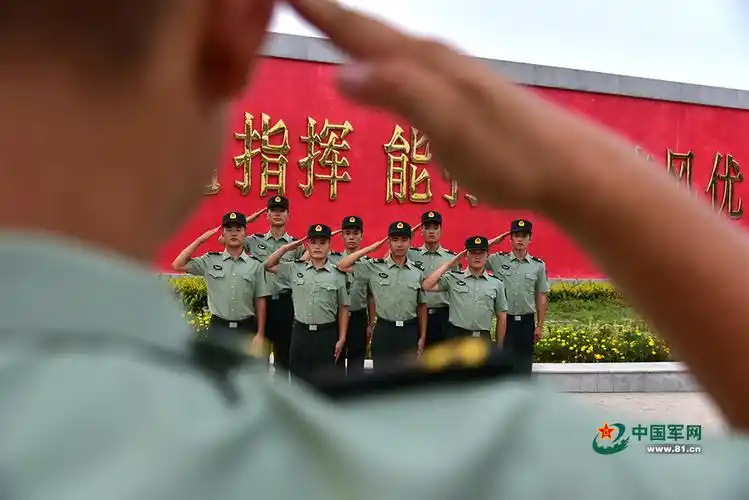 上等兵,永远成为了自己身份不可分割的一部分.