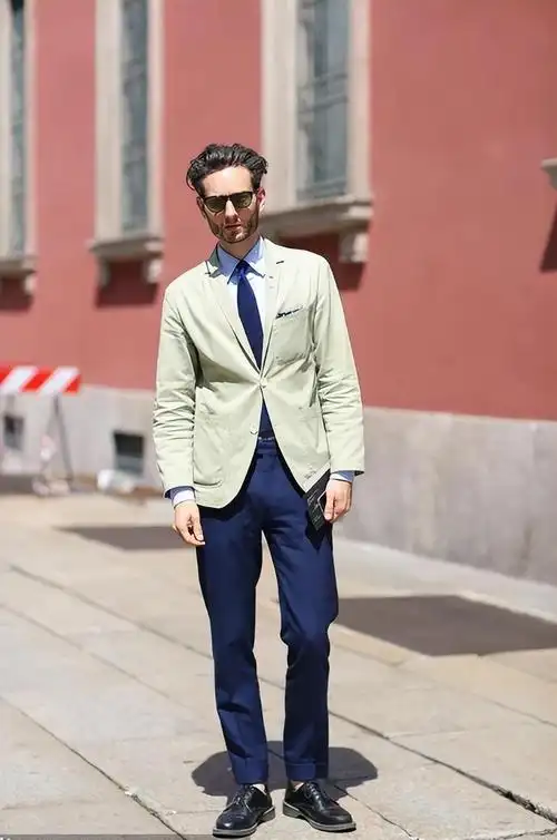 男士西服正装搭配图片(了解西装的穿搭技巧)