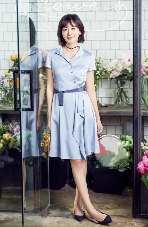 徐静蕾短发造型(徐静蕾短发造型图片)-天晟网