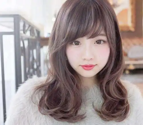 10款适合圆脸的中卷发,软弹柔卷时尚减龄,空气刘海显小又瘦脸