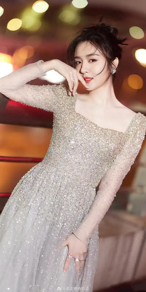 王晓晨舞台穿搭唯美组图