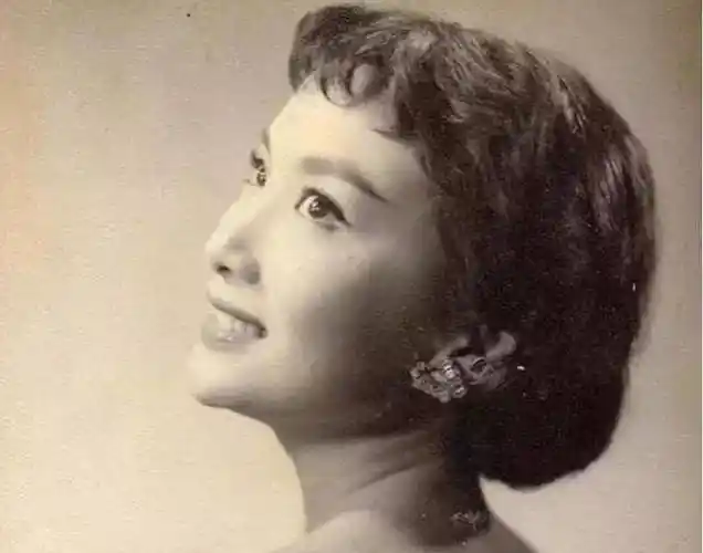 她是民国第一美女,金庸书中女主角全是她,83岁去世从没有过绯闻_夏梦