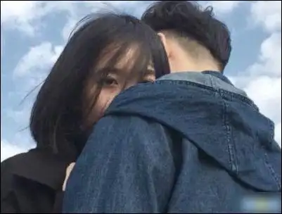 抖音最火虐狗的秀恩爱说说最新秀恩爱说说短句配图